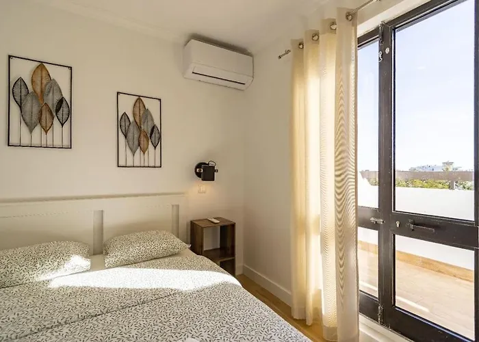 Cosy In Albufeira, Oura St 아파트 *