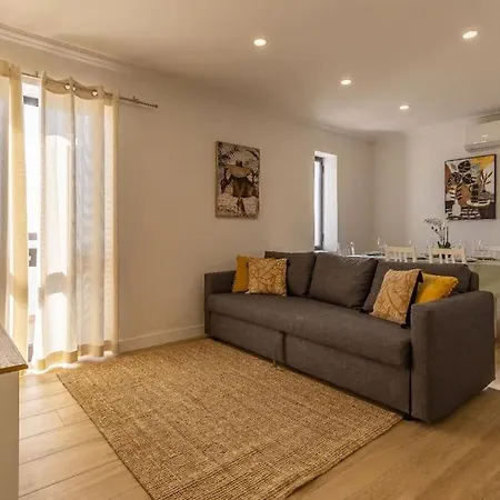 Casa Bella Cosy Albufeira, With Pool, Oura St Apartment *